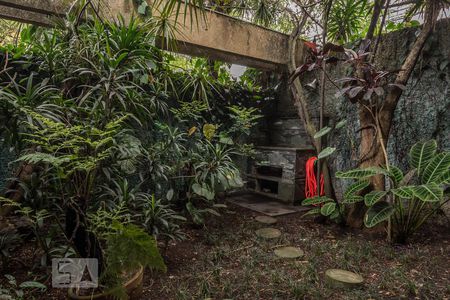 Jardim de casa à venda com 4 quartos, 267m² em Campo Belo, São Paulo