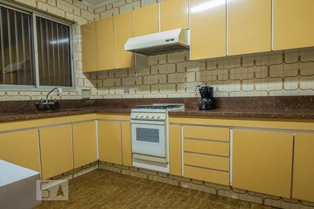 Casa à venda com 267m², 4 quartos e 2 vagasCozinha