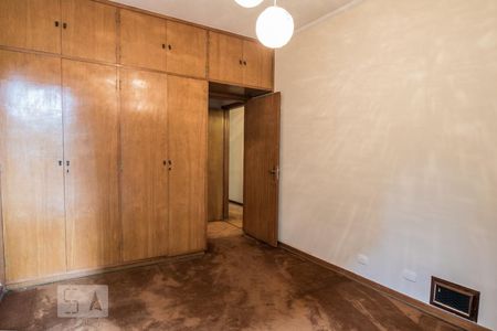 Casa à venda com 267m², 4 quartos e 2 vagasSuíte 3
