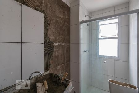 Banheiro de apartamento para alugar com 2 quartos, 57m² em Jardim Iracema, Barueri