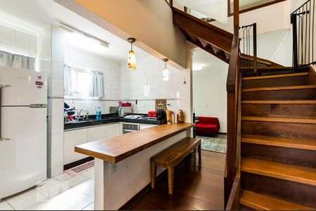 Sala de apartamento à venda com 2 quartos, 101m² em Cambuí, Campinas