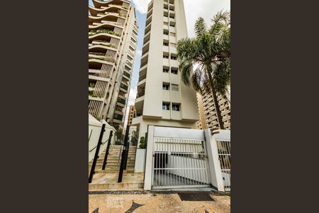 Apartamento à venda com 101m², 2 quartos e 1 vagaFachada