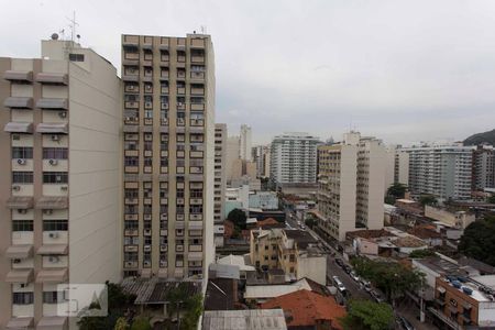 Vista Sala de apartamento à venda com 3 quartos, 95m² em Icaraí, Niterói