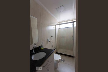 Banheiro de apartamento à venda com 3 quartos, 95m² em Icaraí, Niterói