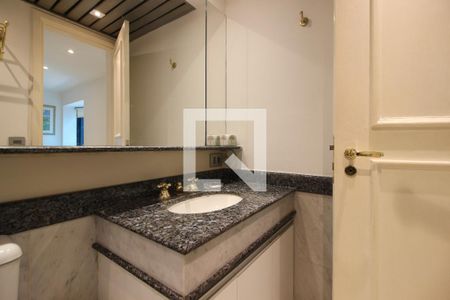Banheiro de apartamento para alugar com 1 quarto, 36m² em Jardim Paulista, São Paulo