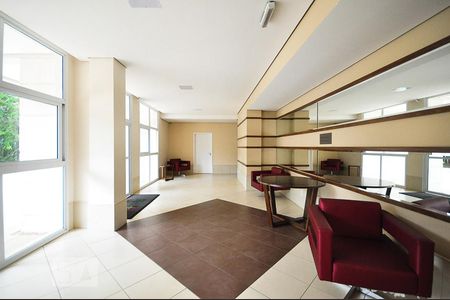 Apartamento para alugar com 87m², 2 quartos e 2 vagasHall social