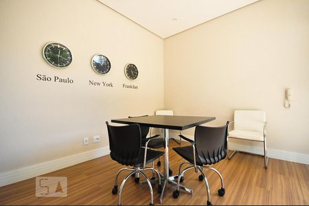 Apartamento para alugar com 87m², 2 quartos e 2 vagasSala de reunião