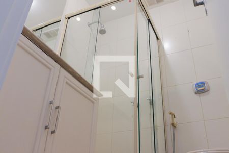 Apartamento para alugar com 240m², 3 quartos e 3 vagasBanheiro