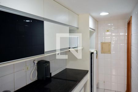 Cozinha de apartamento para alugar com 1 quarto, 57m² em Barra da Tijuca, Rio de Janeiro