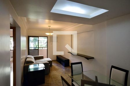 Sala de apartamento para alugar com 1 quarto, 57m² em Barra da Tijuca, Rio de Janeiro