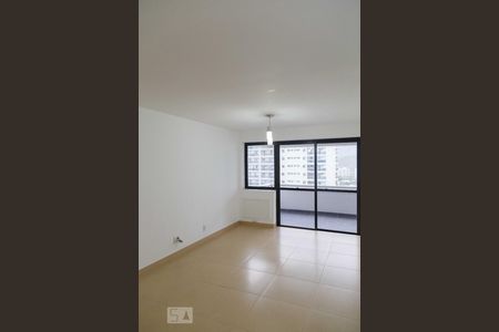 Apartamento para alugar com 108m², 3 quartos e 2 vagasSala