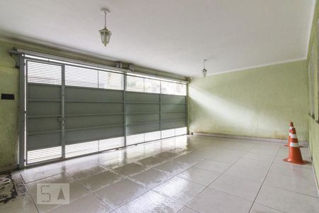 Casa à venda com 120m², 3 quartos e 2 vagas Casa à venda com 120m², 3 quartos e 2 vagasGaragem