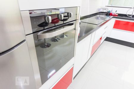 Casa à venda com 120m², 3 quartos e 2 vagas Casa à venda com 120m², 3 quartos e 2 vagasCozinha