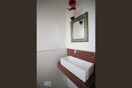 Lavabo de apartamento para alugar com 2 quartos, 78m² em Vila Pompéia, São Paulo