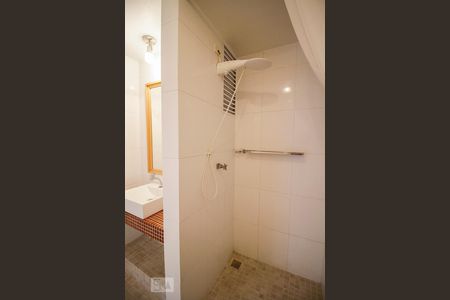 Apartamento para alugar com 78m², 2 quartos e 1 vaga Apartamento para alugar com 78m², 2 quartos e 1 vagaBanheiro