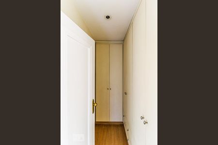 Casa para alugar com 216m², 4 quartos e 2 vagasCloset Suíte 1