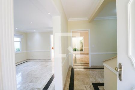 Hall de entrada de casa de condomínio para alugar com 4 quartos, 216m² em Jardim Petrópolis, São Paulo