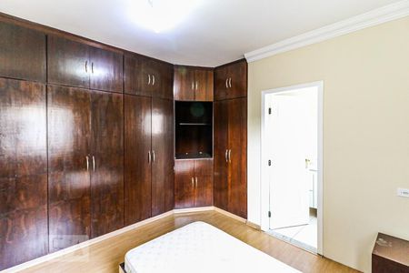 Casa para alugar com 216m², 4 quartos e 2 vagasSuíte 2