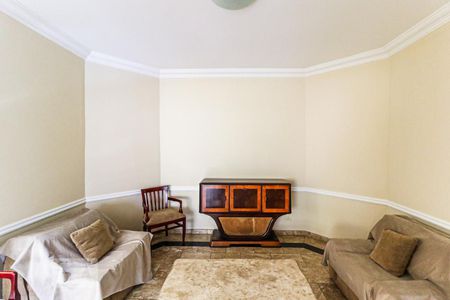 Sala de estar de casa para alugar com 4 quartos, 216m² em Jardim Petrópolis, São Paulo