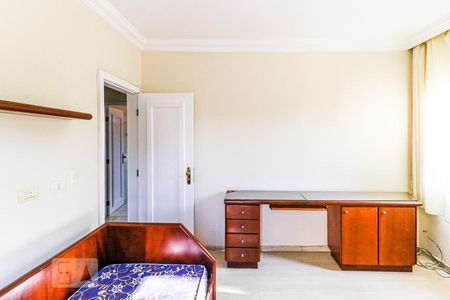 Casa para alugar com 216m², 4 quartos e 2 vagasQuarto 2