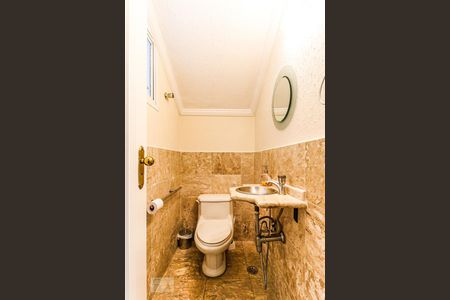 Casa para alugar com 216m², 4 quartos e 2 vagasLavabo