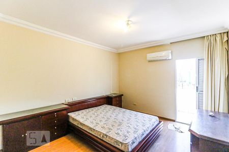 Casa para alugar com 216m², 4 quartos e 2 vagasSuíte 1