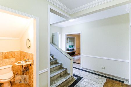 Casa para alugar com 216m², 4 quartos e 2 vagasHall