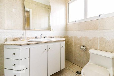 Casa para alugar com 216m², 4 quartos e 2 vagasBanheiro Suíte 2