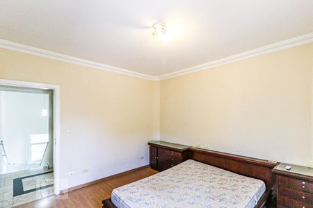 Casa para alugar com 216m², 4 quartos e 2 vagasSuíte 1