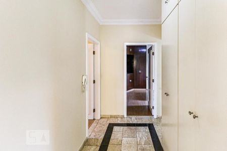 Casa para alugar com 216m², 4 quartos e 2 vagasHall quartos