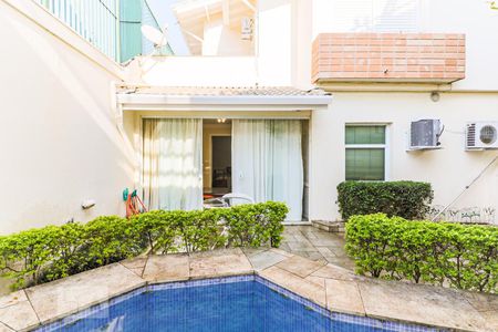 Casa para alugar com 216m², 4 quartos e 2 vagasPiscina