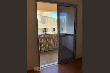 Apartamento para alugar com 67m², 3 quartos e 1 vagaSacada