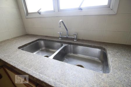 Apartamento à venda com 147m², 4 quartos e 3 vagasPia