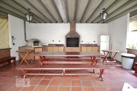 Apartamento à venda com 147m², 4 quartos e 3 vagasChurrasqueira