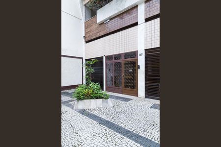 Apartamento para alugar com 80m², 2 quartos e 1 vagaFachada