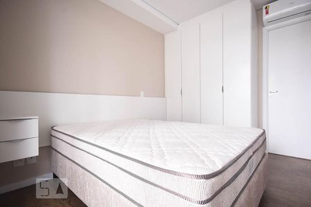 Suíte de apartamento para alugar com 1 quarto, 35m² em Real Parque, São Paulo