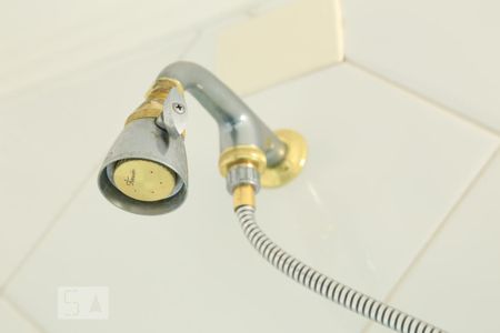 Apartamento à venda com 90m², 3 quartos e 2 vagasChuveiro