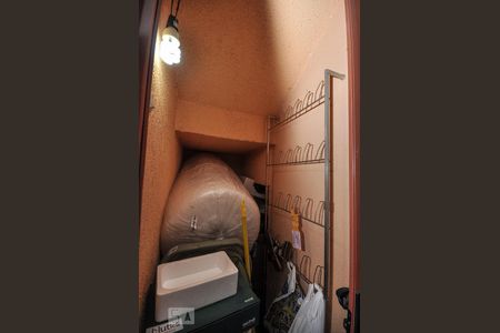 Apartamento para alugar com 246m², 3 quartos e 2 vagasDepósito - Sob Escada