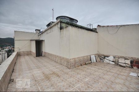 Apartamento para alugar com 246m², 3 quartos e 2 vagasTerraço