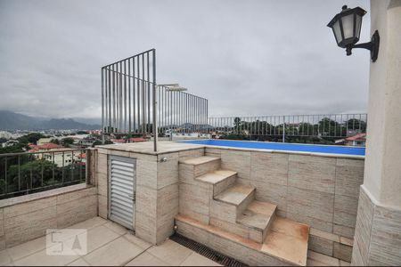 Área Externa de apartamento para alugar com 3 quartos, 246m² em Pechincha, Rio de Janeiro