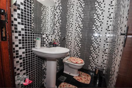 Apartamento para alugar com 246m², 3 quartos e 2 vagasLavabo