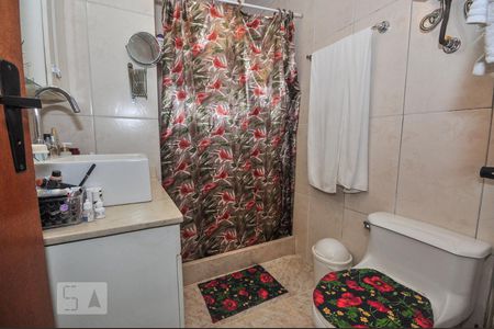 Apartamento para alugar com 246m², 3 quartos e 2 vagasBanheiro Suíte