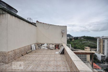 Apartamento para alugar com 246m², 3 quartos e 2 vagasTerraço