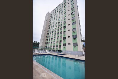 Apartamento para alugar com 246m², 3 quartos e 2 vagasPiscina e Fachada