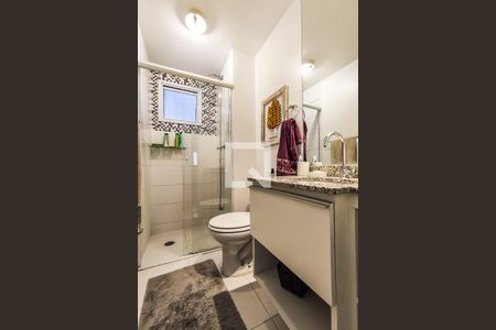 Apartamento à venda com 70m², 3 quartos e 1 vaga Apartamento à venda com 70m², 3 quartos e 1 vagaBanheiro Social