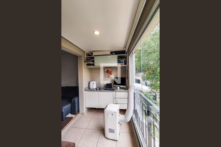 Apartamento à venda com 70m², 3 quartos e 1 vaga Apartamento à venda com 70m², 3 quartos e 1 vagaVaranda