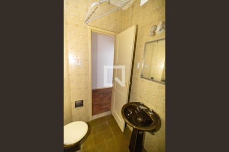 Banheiro de kitnet/studio para alugar com 1 quarto, 30m² em Centro, Niterói