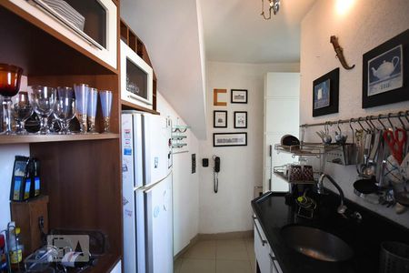 Apartamento para alugar com 367m², 3 quartos e 3 vagas Apartamento para alugar com 367m², 3 quartos e 3 vagascozinha 2