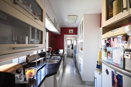 Apartamento para alugar com 367m², 3 quartos e 3 vagas Apartamento para alugar com 367m², 3 quartos e 3 vagasCozinha
