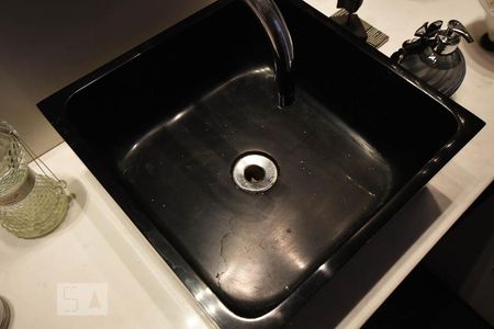 Apartamento para alugar com 367m², 3 quartos e 3 vagas Apartamento para alugar com 367m², 3 quartos e 3 vagasDetalhe do banheiro 1